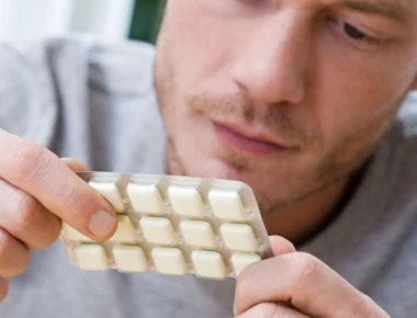 Τσίχλες νικοτίνης για το κάπνισμα: Δοσολογία, παρενέργειες και κίνδυνοι